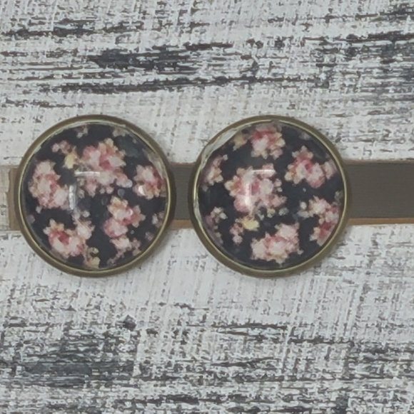 Earrings - Picture 8 of 16